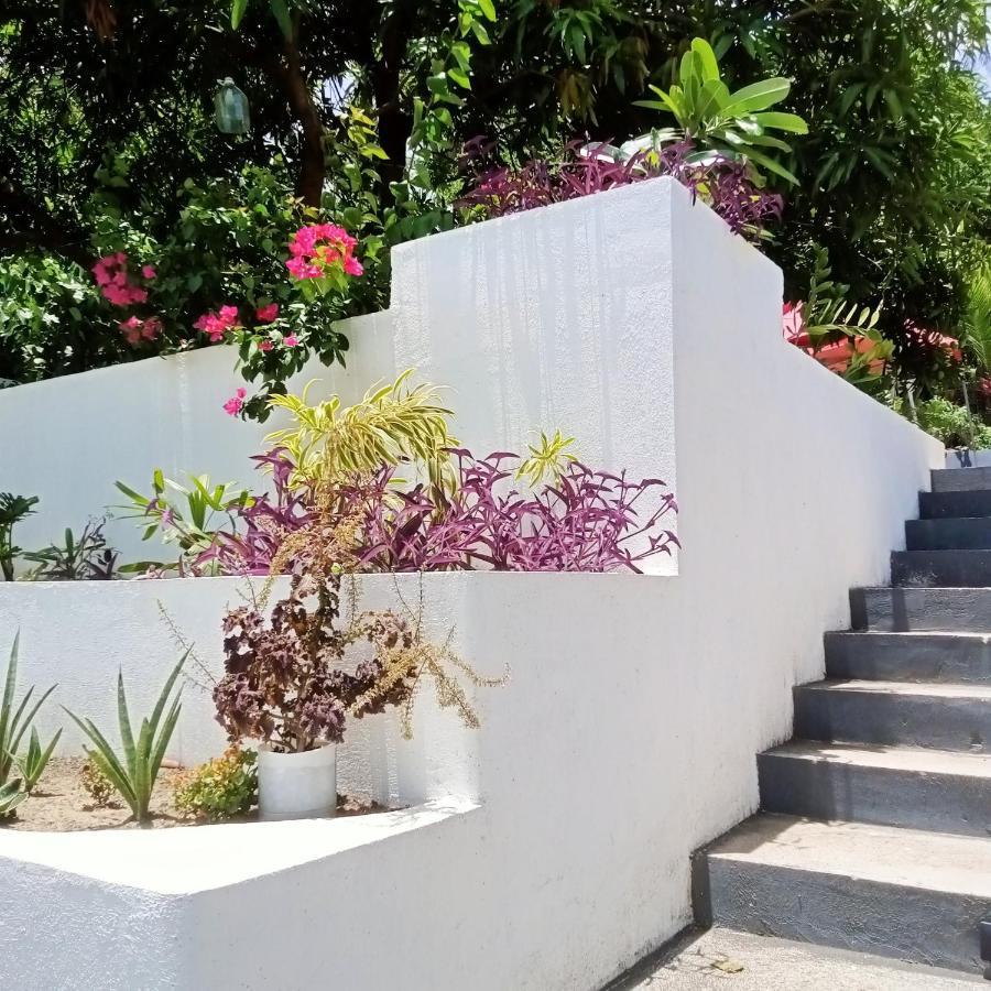 Baywalk Suites Batangas Laurel Extérieur photo