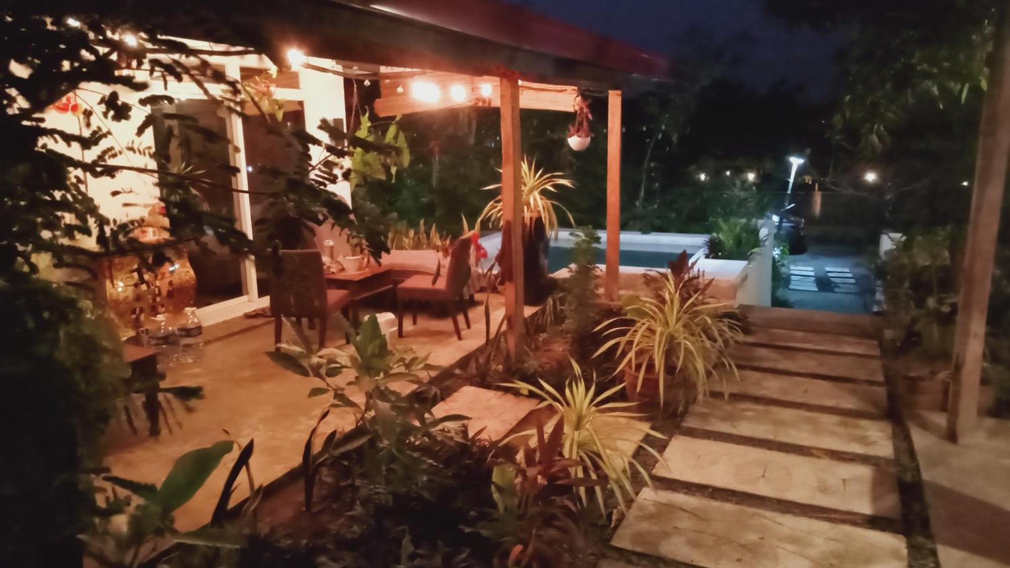 Baywalk Suites Batangas Laurel Extérieur photo
