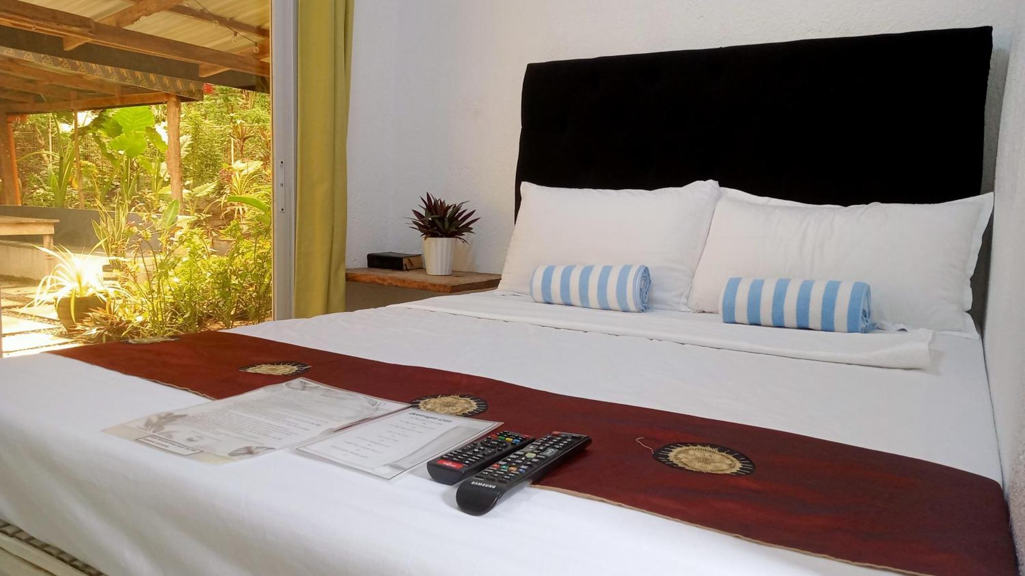 Baywalk Suites Batangas Laurel Extérieur photo